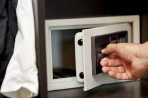 How to open a hotel safe, not as safe as your think