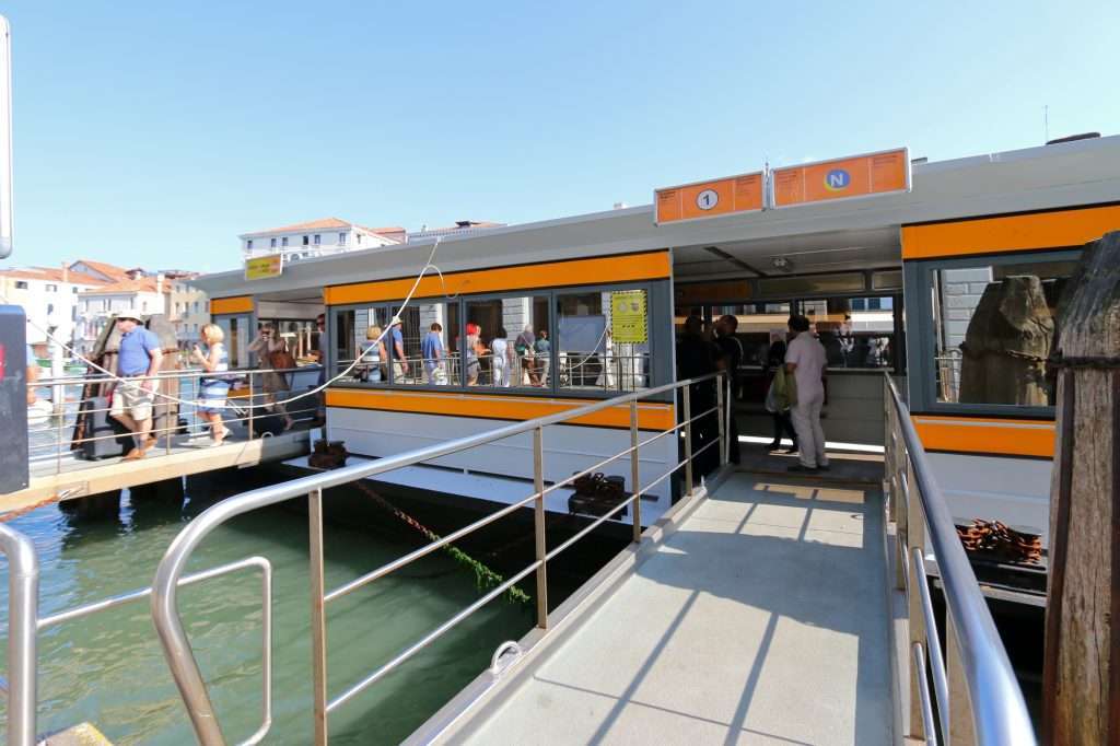 Venice Water Taxi, avoid pickpocket and tourist scams in Venice